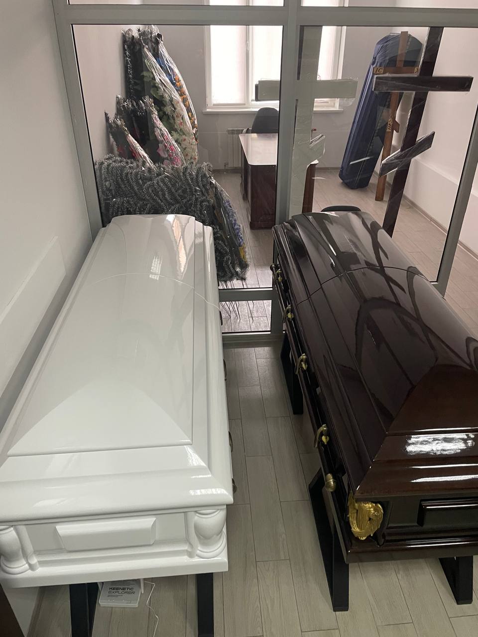 Разные виды гробов